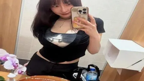 “中超首轮判罚争议发酵，足协与中足联关系问题再被热议”